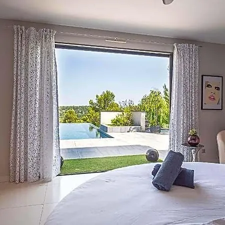 Hotel Luxueuse 2 Piscines Nord Montpellier 3*