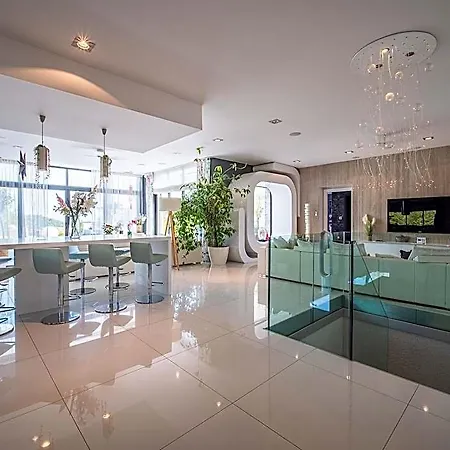 Luxueuse 2 Piscines Nord Montpellier Hotel 3*